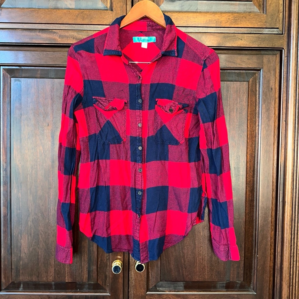 Women's Button Flannel Shirt, Red & Navy, Medium plaid - Picture 7 of 8
